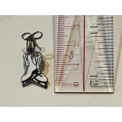 Pin - a pair of hanging white skates